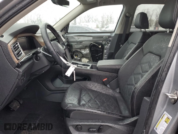 2024 Volkswagen Atlas SE с VIN 1V2DR2CAXRC554731, выставлен на аукционе Copart как лот 51911135 с пробегом 15 953 миль миль и Списание • Salvage title. История ставок и продаж доступна на DreamBid. Изображение 7.