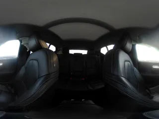 2021 Volvo XC40 Momentum with VIN YV4162UK2M2409330, listed as a IAAI auction lot 41206272 with 44,407 mi miles. Bid and sale history available at carsss.com. Image 18.