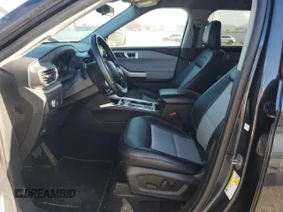 2022 Ford Explorer XLT z VIN 1FMSK7DH9NGA99049, wystawiony jako Copart lot #56937435 z przebiegiem 59 512 mil mil oraz Szkoda całkowita • Salvage title. Historia ofert i sprzedaży dostępna na DreamBid. Obrazek 7.