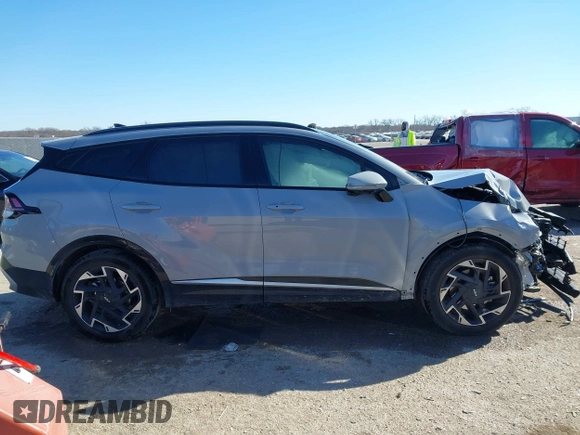 2023 Kia Sportage SX-Prestige z VIN 5XYK53AF8PG108434, wystawiony jako IAAI lot #41412399 z przebiegiem 47 312 mil mil oraz . Historia ofert i sprzedaży dostępna na DreamBid. Obrazek 13.