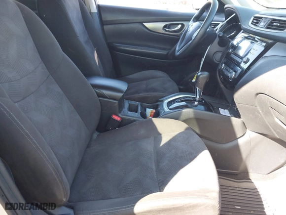 2015 Nissan Rogue SV with VIN KNMAT2MVXFP519053, listed as a IAAI auction lot 41839774 with 136,895 mi miles. Bid and sale history available at carsss.com. Image 5.