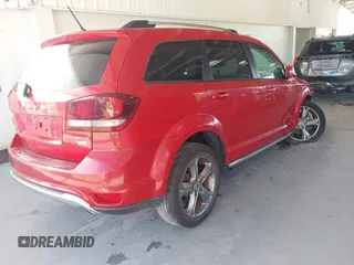 2018 Dodge Journey Crossroad with VIN 3C4PDCGG0JT166725, listed as a IAAI auction lot 42763615 with 123,032 mi miles and . Bid and sale history available at DreamBid. Image 4.