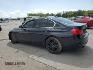 2015 BMW 3 Series 328i xDrive z VIN WBA3B5G54FNS12463, wystawiony jako Copart lot #55415725 z przebiegiem 133 747 mil mil oraz Szkoda całkowita • Salvage title. Historia ofert i sprzedaży dostępna na DreamBid. Obrazek 2.