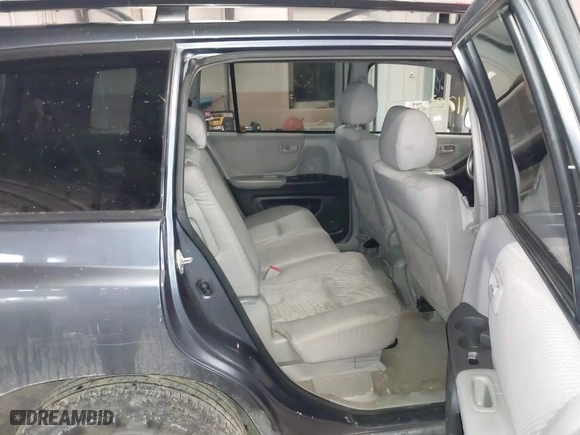 2005 Toyota Highlander with VIN JTEDP21A450080017, listed as a IAAI auction lot 41719540 with 188,966 mi miles. Bid and sale history available at carsss.com. Image 8.