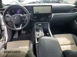 2024 Lexus GX 550 Premium z VIN JTJTBCDX5R5016112, wystawiony jako Copart lot #47686805 z przebiegiem 11 688 mil mil oraz Szkoda całkowita • Salvage title. Historia ofert i sprzedaży dostępna na DreamBid. Obrazek 8.
