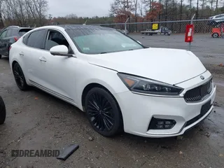 2018 Kia Cadenza Limited with VIN KNALC4J11J5099335, listed as a IAAI auction lot 41217994 with 55,335 mi miles. Bid and sale history available at carsss.com. Image 1.