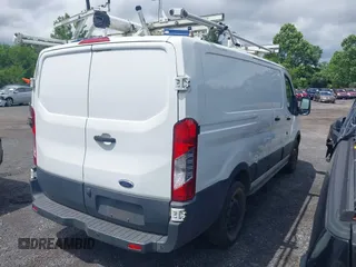 2017 Ford Transit с VIN 1FTYE1ZM0HKA09961, выставлен на аукционе IAAI как лот 42434479 с пробегом 51 061 миль миль и . История ставок и продаж доступна на DreamBid. Изображение 4.