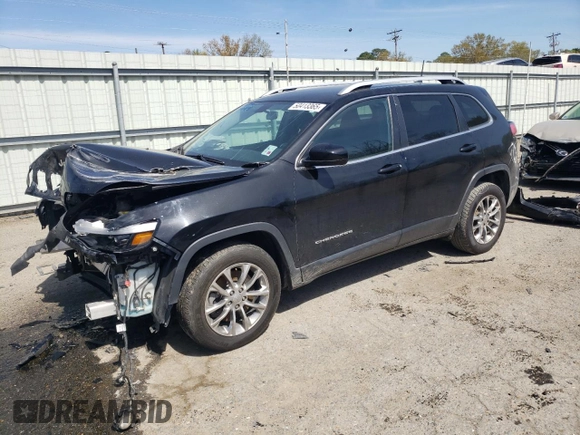 2019 Jeep Cherokee Latitude Plus z VIN 1C4PJLLB9KD171755, wystawiony jako Copart lot #50413365 z przebiegiem 115 751 mil mil oraz Szkoda całkowita • Salvage title. Historia ofert i sprzedaży dostępna na DreamBid. Obrazek 1.