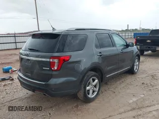 2018 Ford Explorer XLT с VIN 1FM5K7DH0JGC85411, выставлен на аукционе IAAI как лот 42180788 с пробегом 126 789 миль миль и . История ставок и продаж доступна на DreamBid. Изображение 4.