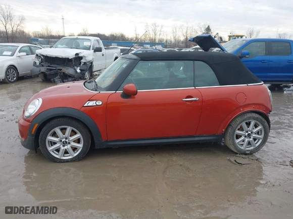 2015 MINI Cooper Convertible S with VIN WMWZP3C55FT708213, listed as a IAAI auction lot 41453050 with NaN miles. Bid and sale history available at carsss.com. Image 14.