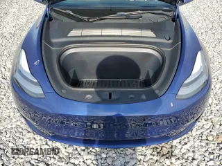 2022 Tesla Model Y Long Range z VIN 7SAYGDEE2NF433907, wystawiony jako Copart lot #54402215 z przebiegiem 44 765 mil mil oraz Szkody całkowita. Historia ofert i sprzedaży dostępna na DreamBid. Obrazek 12.