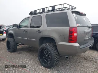 2008 Chevrolet Tahoe Special Service with VIN 1GNFK03058R252177, listed as a IAAI auction lot 41859933 with 176,574 mi miles. Bid and sale history available at carsss.com. Image 3.