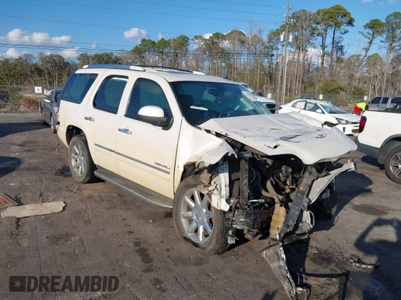 2013 GMC Yukon Denali with VIN 1GKS1EEF6DR278035, listed as a IAAI auction lot 41526763 with 149,815 mi miles. Bid and sale history available at carsss.com. Image 1.