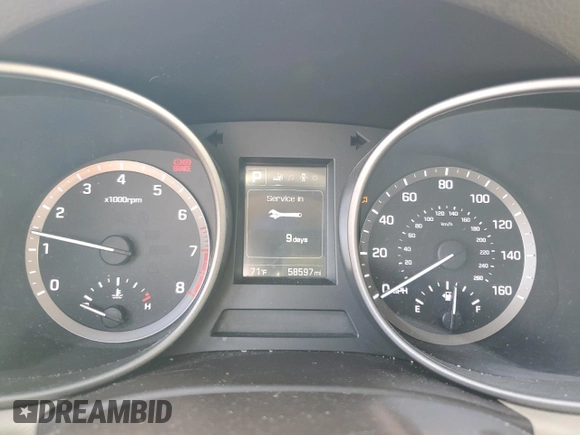 2017 Hyundai Santa Fe 2.4L with VIN 5NMZUDLB1HH005770, listed as a Copart auction lot 60734225 with 58,597 mi miles and Clean title. Bid and sale history available at DreamBid. Image 9.