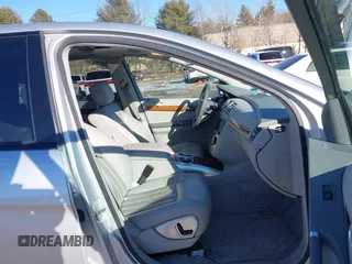 2006 Mercedes-Benz R-Class 3.5L with VIN 4JGCB65E16A021825, listed as a IAAI auction lot 41705142 with 152,886 mi miles. Bid and sale history available at carsss.com. Image 5.