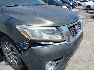 2015 Nissan Pathfinder SL with VIN 5N1AR2MN4FC639562, listed as a IAAI auction lot 42314058 with 156,921 mi miles and . Bid and sale history available at DreamBid. Image 18.