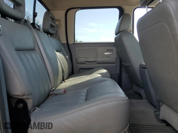2005 Dodge Dakota Laramie with VIN 1D7HW58N25S200250, listed as a Copart auction lot 74635094 with 230,871 mi miles and Clean Title. Bid and sale history available at DreamBid. Image 10.
