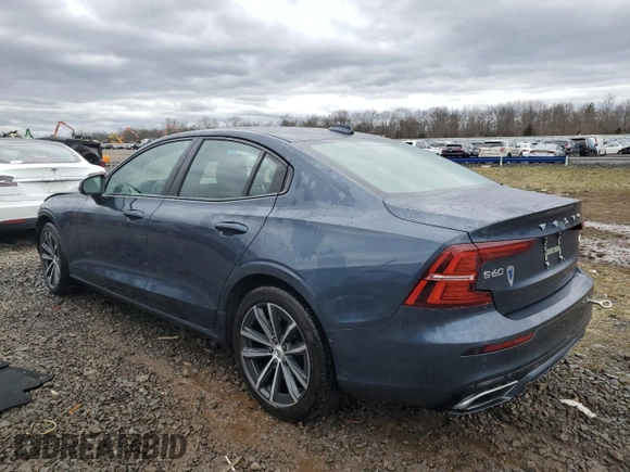 2022 Volvo S60 Momentum with VIN 7JRL12TZ7NG192016, listed as a Copart auction lot 45467324 with 10,928 mi miles. Bid and sale history available at carsss.com. Image 2.