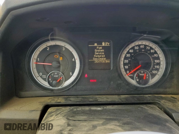 2013 Ram 2500 Tradesman with VIN 3C6UR5HL2DG593811, listed as a Copart auction lot 59839145 with 264,708 mi miles and Clean title. Bid and sale history available at DreamBid. Image 9.