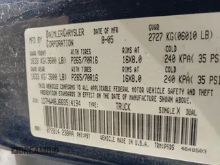 2006 Dodge Dakota SLT z VIN 1D7HW48J66S514184, wystawiony jako IAAI lot #42270964 z przebiegiem 105 857 mil mil oraz . Historia ofert i sprzedaży dostępna na DreamBid. Obrazek 9.