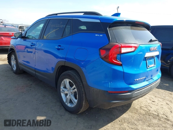 2024 GMC Terrain SLE z VIN 3GKALMEG7RL182227, wystawiony jako IAAI lot #41833262 z przebiegiem 13 275 mil mil oraz . Historia ofert i sprzedaży dostępna na DreamBid. Obrazek 3.