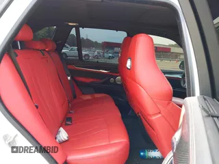 2018 BMW X5 M z VIN 5YMKT6C51J0Y83433, wystawiony jako IAAI lot #42483867 z przebiegiem 59 444 mil mil oraz . Historia ofert i sprzedaży dostępna na DreamBid. Obrazek 8.