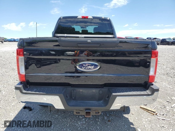 2018 Ford F-350 XL с VIN 1FT8W3BT8JEB17548, выставлен на аукционе Copart как лот 57768445 с пробегом Не указан миль и Списание • Salvage title. История ставок и продаж доступна на DreamBid. Изображение 6.
