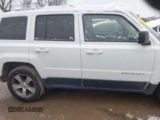 2016 Jeep Patriot High Altitude with VIN 1C4NJRFB4GD639081, listed as a IAAI auction lot 40924588 with 123,668 mi miles and . Bid and sale history available at carsss.com. Image 13.