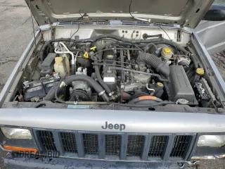 2000 Jeep Cherokee with VIN 1J4FF48S5YL172583, listed as a Copart auction lot 59605745 with 258,409 mi miles and Salvage title. Bid and sale history available at DreamBid. Image 11.