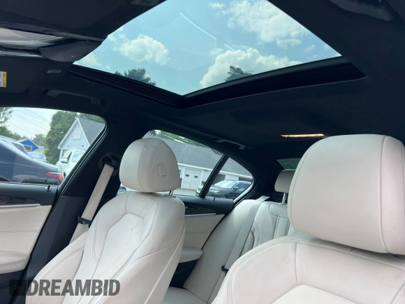 2018 BMW 5 Series 530e with VIN WBAJA9C59JG623166, listed as a Copart auction lot 60938995 with 82,070 mi miles and Clean title. Bid and sale history available at DreamBid. Image 10.