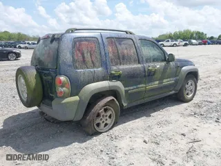 2005 Jeep Liberty Sport with VIN 1J4GL48K75W516194, listed as a IAAI auction lot 41961442 with 1 mi miles. Bid and sale history available at carsss.com. Image 4.