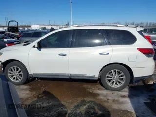 2014 Nissan Pathfinder Platinum with VIN 5N1AR2MMXEC730230, listed as a IAAI auction lot 41400120 with 190,980 mi miles and . Bid and sale history available at DreamBid. Image 15.