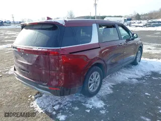 2024 Kia Carnival LX with VIN KNDNB4H33R6388972, listed as a IAAI auction lot 41275509 with 36,419 mi miles. Bid and sale history available at carsss.com. Image 4.