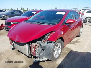 2015 Hyundai Elantra SE z VIN 5NPDH4AE0FH572449, wystawiony jako IAAI lot #42277782 z przebiegiem 128 619 mil mil oraz . Historia ofert i sprzedaży dostępna na DreamBid. Obrazek 2.