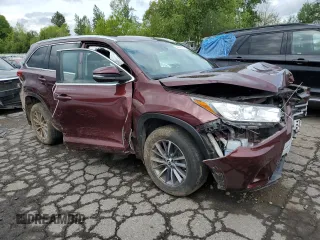 2018 Toyota Highlander SE with VIN 5TDJZRFH0JS874049, listed as a Copart auction lot 54959505 with 92,561 mi miles and Salvage title. Bid and sale history available at DreamBid. Image 4.