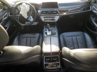2018 BMW 7 Series 740i xDrive with VIN WBA7E4C53JGV24022, listed as a Copart auction lot 84907394 with 0 mi miles and Salvage Title. Bid and sale history available at carsss.com. Image 8.