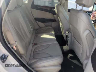 2015 Lincoln MKC z VIN 5LMTJ2AH7FUJ26375, wystawiony jako Copart lot #57830425 z przebiegiem 96 169 mil mil oraz Szkoda całkowita • Salvage title. Historia ofert i sprzedaży dostępna na DreamBid. Obrazek 11.