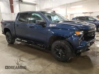 2022 Chevrolet Silverado 1500 Custom Trail Boss with VIN 3GCPDCEK6NG532726, listed as a Copart auction lot 43527885 with 21,634 mi miles and Salvage Title. Bid and sale history available at carsss.com. Image 4.