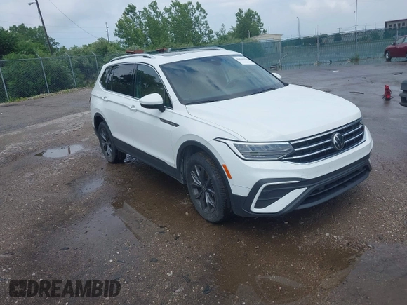 2022 Volkswagen Tiguan SE z VIN 3VV2B7AX0NM079702, wystawiony jako IAAI lot #42600950 z przebiegiem 91 826 mil mil oraz . Historia ofert i sprzedaży dostępna na DreamBid. Obrazek 1.
