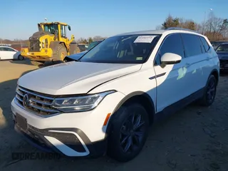 2022 Volkswagen Tiguan SE with VIN 3VV3B7AX0NM138994, listed as a IAAI auction lot 41441272 with 404,588 mi miles and . Bid and sale history available at DreamBid. Image 6.