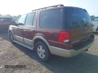 2006 Ford Expedition Eddie Bauer with VIN 1FMFU17526LA65490, listed as a IAAI auction lot 41938843 with 208,311 mi miles. Bid and sale history available at carsss.com. Image 3.