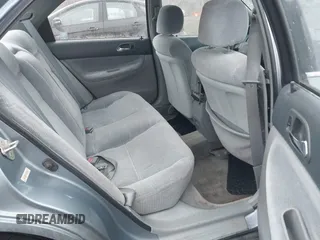 1996 Honda Accord LX with VIN 1HGCD5631TA169122, listed as a IAAI auction lot 42022239 with 164,191 mi miles and . Bid and sale history available at carsss.com. Image 8.