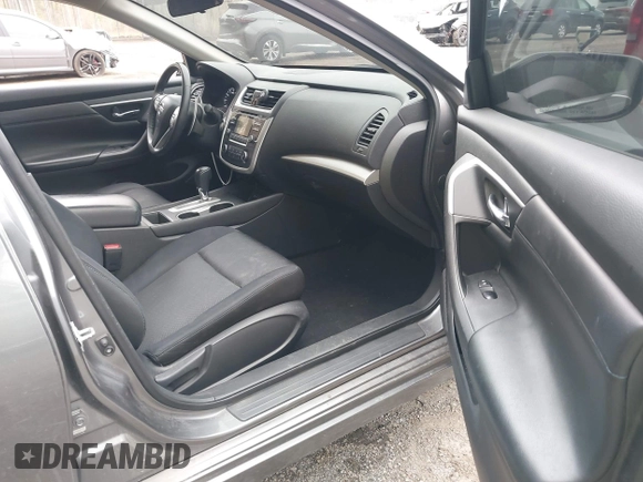 2016 Nissan Altima SR with VIN 1N4AL3AP2GC205455, listed as a IAAI auction lot 42012932 with 98,490 mi miles and . Bid and sale history available at carsss.com. Image 5.
