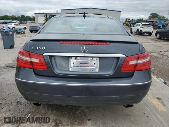 2013 Mercedes-Benz E 350 z VIN WDDKJ5KB5DF196091, wystawiony jako Copart lot #54760045 z przebiegiem 93 941 mil mil oraz Szkoda całkowita • Salvage title. Historia ofert i sprzedaży dostępna na DreamBid. Obrazek 6.