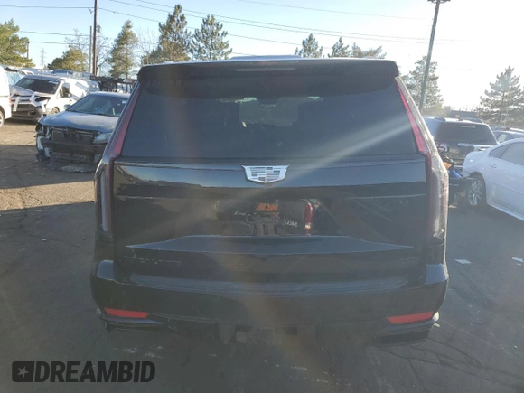 2024 Cadillac Escalade 4WD Sport Platinum z VIN 1GYS4GKL0RR161903, wystawiony jako Copart lot #84055034 z przebiegiem 8 488 mil mil oraz Szkoda całkowita • Salvage title. Historia ofert i sprzedaży dostępna na DreamBid. Obrazek 6.