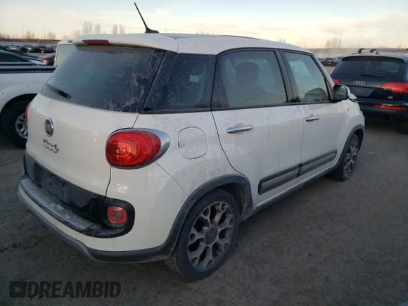 2014 FIAT 500L Trekking with VIN ZFBCFADH0EZ024452, listed as a Copart auction lot 41500685 with 109,548 mi miles and Clean Title. Bid and sale history available at carsss.com. Image 3.