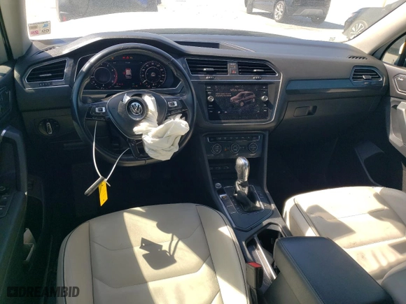 2018 Volkswagen Tiguan SEL Premium with VIN 3VV5B7AX5JM026002, listed as a Copart auction lot 46036485 with 99,492 mi miles and Salvage Title. Bid and sale history available at carsss.com. Image 8.