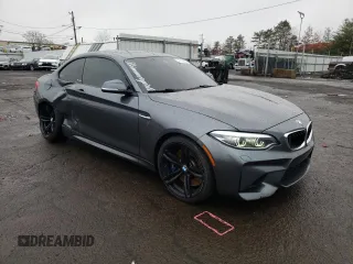 2018 BMW M2 z VIN WBS1J5C54J7B70369, wystawiony jako Copart lot #47759695 z przebiegiem 51 189 mil mil oraz Szkoda całkowita • Salvage title. Historia ofert i sprzedaży dostępna na DreamBid. Obrazek 4.