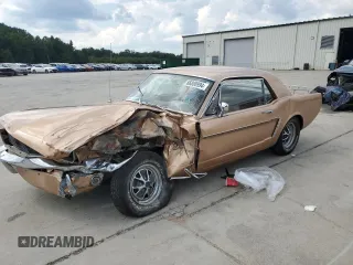 1965 Ford Mustang z VIN 5F07D184129, wystawiony jako Copart lot #66800994 z przebiegiem 85 909 mil mil oraz Szkody całkowita. Historia ofert i sprzedaży dostępna na DreamBid. Obrazek 1.