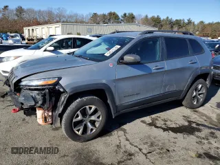 2015 Jeep Cherokee Trailhawk z VIN 1C4PJMBSXFW634374, wystawiony jako Copart lot #42131525 z przebiegiem 126 207 mil mil oraz Nie do naprawy • Non repairable. Historia ofert i sprzedaży dostępna na DreamBid. Obrazek 1.